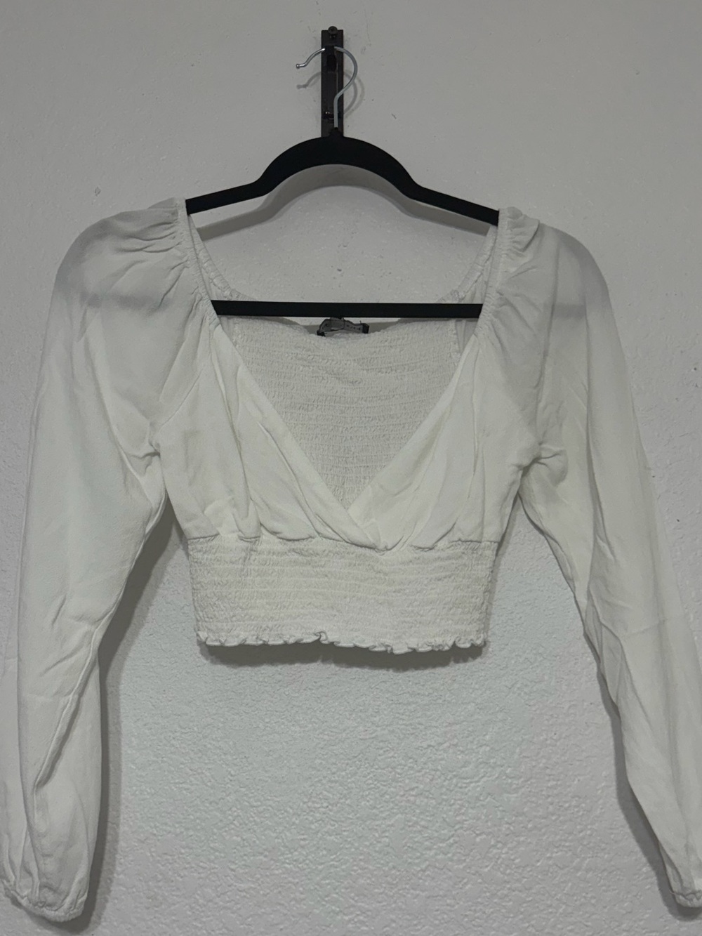 Kendall & Kylie XS White Smocked Puff Sleeve Crop Top